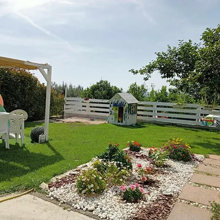 Arcobaleno Dom wakacyjny Santa Maria Imbaro